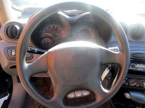 Used 2004 Pontiac Grand Am SE image 12