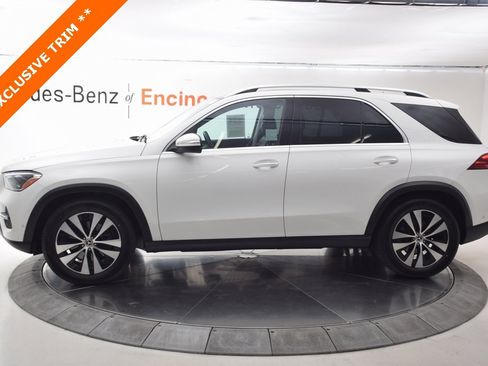 Used 2025 Mercedes-Benz GLE 350 4MATIC image 3