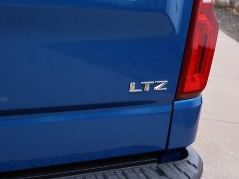 Used 2022 Chevrolet Silverado 1500 LTZ w/ LTZ Premium Package AWD/4WD image 21