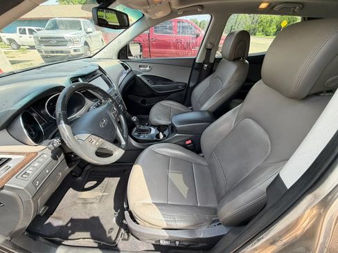 Used 2017 Hyundai Santa Fe Sport FWD image 9