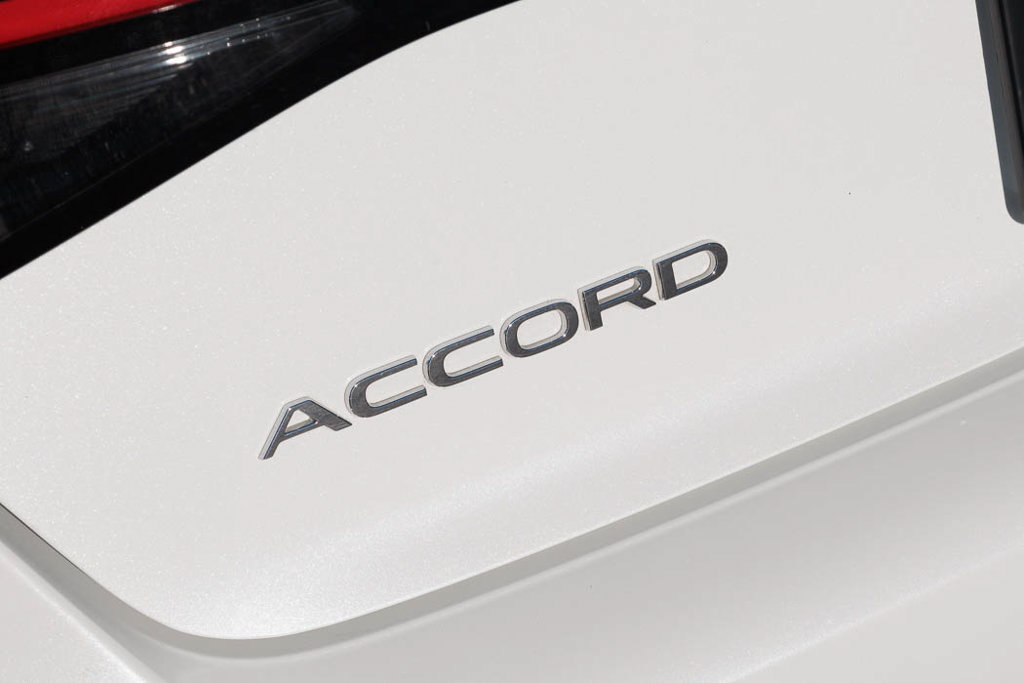 Used 2024 Honda Accord Sport image 37