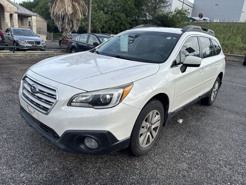 Used 2015 Subaru Outback 2.5i Premium w/ Popular Package #2 AWD/4WD image 7