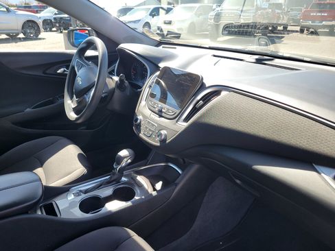 Used 2022 Chevrolet Malibu LT image 20