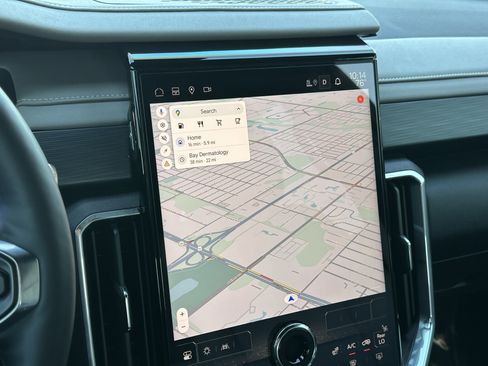 Used 2024 GMC Acadia Elevation image 28