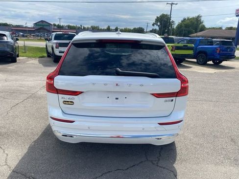 Used 2023 Volvo XC60 B5 Plus image 5