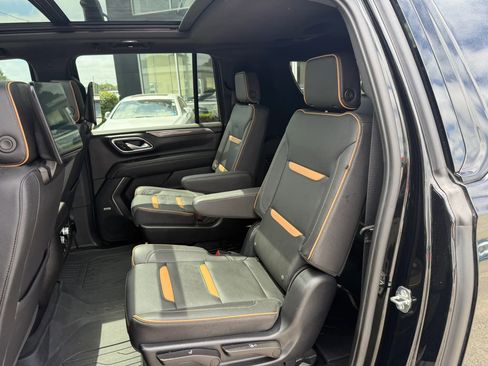 Used 2023 GMC Yukon XL AT4 w/ AT4 Premium Package AWD/4WD image 22