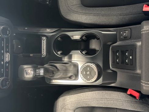 New 2025 Ford Bronco Big Bend image 16