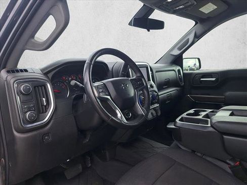 Used 2022 Chevrolet Silverado 1500 RST image 9