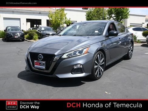 Used 2020 Nissan Altima 2.5 SR FWD image 1