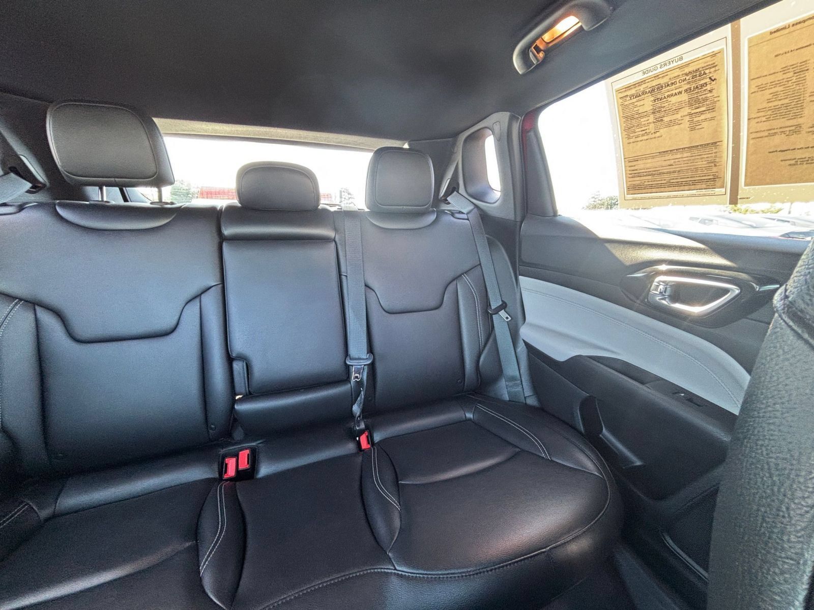 Used 2025 Jeep Compass Latitude AWD/4WD image 37