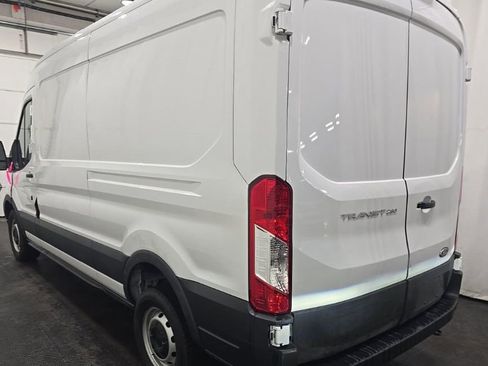 Used 2023 Ford Transit 250 Medium Roof RWD image 4