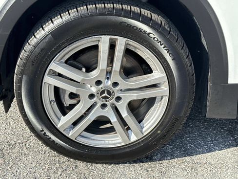 Used 2022 Mercedes-Benz GLB 250 4MATIC image 12