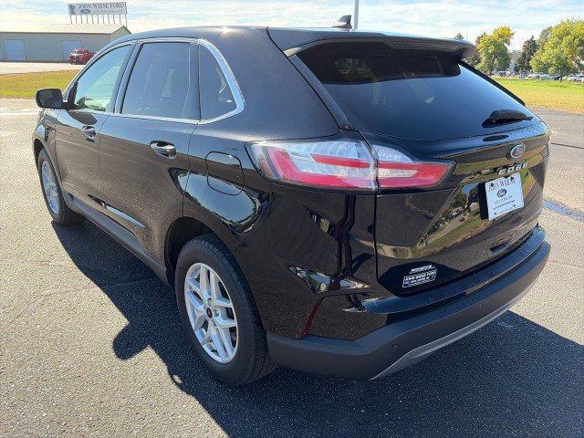 Used 2024 Ford Edge SEL w/ Convenience Package AWD/4WD image 3
