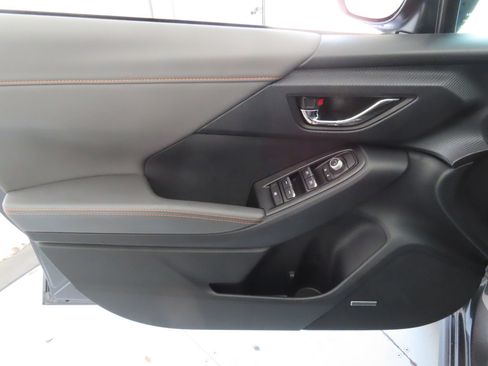 Certified 2025 Subaru Crosstrek 2.5i Limited w/ Crosstrek Mirror Package AWD/4WD image 10