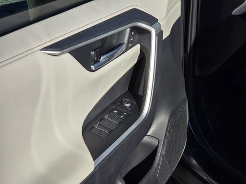 Used 2025 Toyota RAV4 Limited w/ Advanced Technology Package image 43