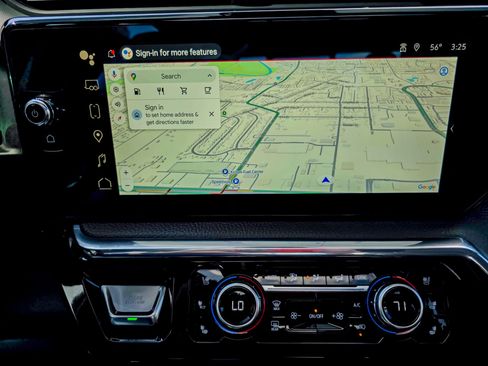 Used 2024 GMC Sierra 3500 Denali w/ Technology Package image 33