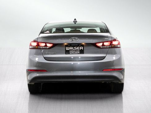 Used 2018 Hyundai Elantra SEL w/ Cargo Package FWD image 4