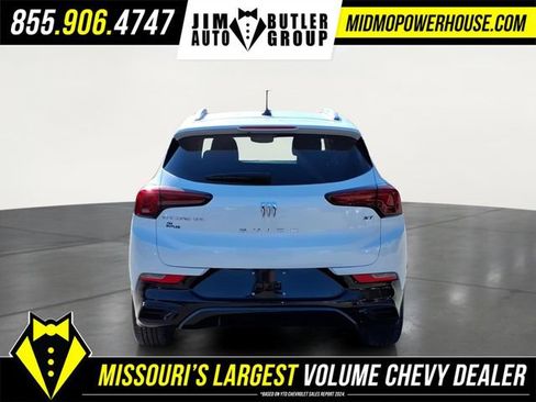 Used 2024 Buick Encore GX Sport Touring image 5