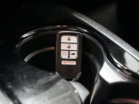 Used 2016 Honda Pilot Touring image 34