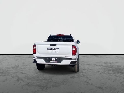New 2026 GMC Canyon Elevation w/ LPO, Black Badging Package image 7