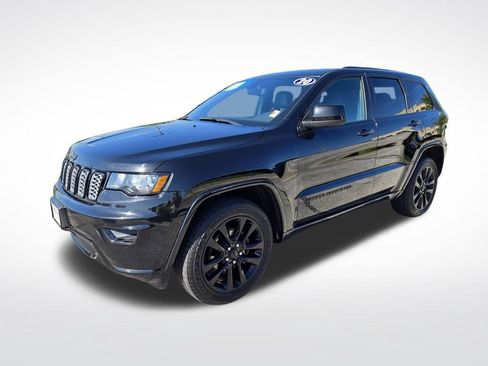 Used 2020 Jeep Grand Cherokee Altitude AWD/4WD image 9
