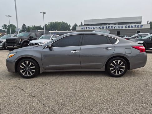 Used 2016 Nissan Altima 2.5 SL w/ 2.5 Technology Package FWD image 8