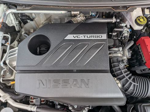 Certified 2022 Nissan Rogue SV FWD image 15