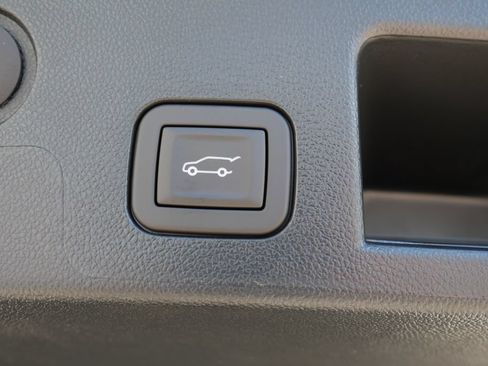 New 2027 Chevrolet Equinox LT w/ Convenience Package II AWD/4WD image 8