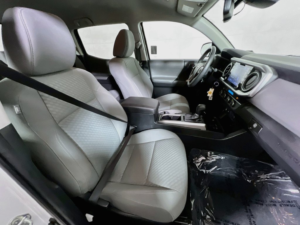 Certified 2022 Toyota Tacoma SR5 w/ Black Out Package (TMS) AWD/4WD image 24