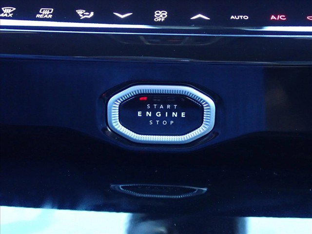 New 2027 Jeep Grand Cherokee Limited w/ Limited Altitude Package AWD/4WD image 24