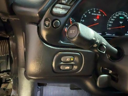 Used 1998 Chevrolet Corvette Convertible w/ Memory Pkg RWD image 19