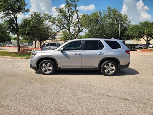 Certified 2023 Honda Pilot EX-L image 4