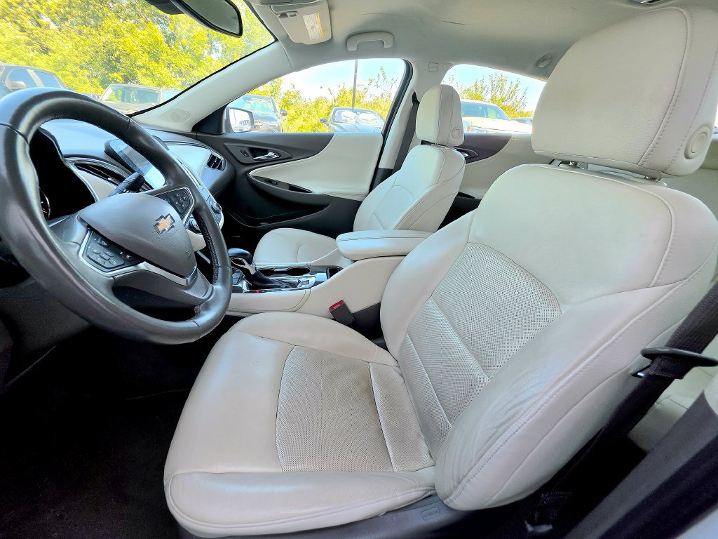 Used 2024 Chevrolet Malibu LT FWD image 17