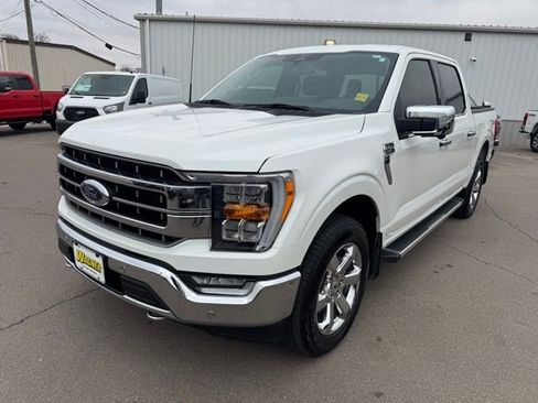 Used 2023 Ford F150 Lariat w/ Trailer Tow Package image 7