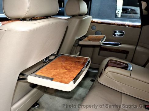 Used 2010 Rolls-Royce Ghost RWD image 33