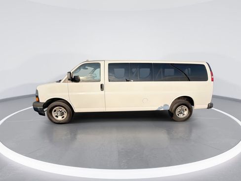 Used 2019 Chevrolet Express 3500 LT w/ LT Preferred Equipment Group RWD image 5