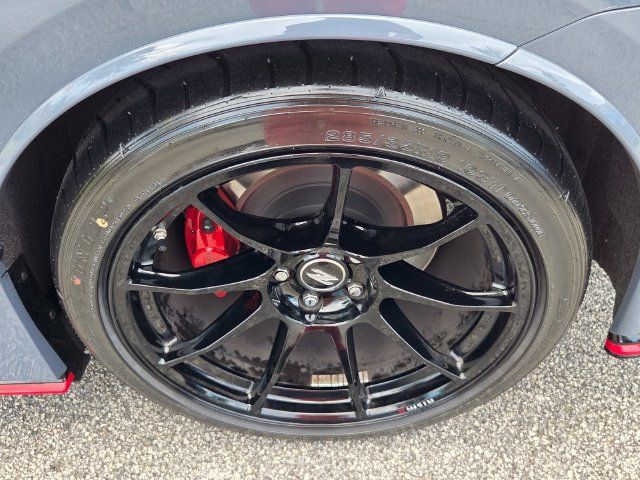 Used 2024 Nissan Z NISMO w/ Floor Mat Package RWD image 7
