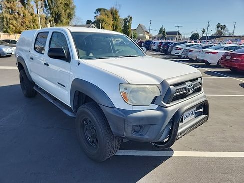 Used 2015 Toyota Tacoma PreRunner image 7