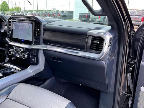 Used 2024 Ford F150 Lariat w/ FX4 Off-Road Package image 19