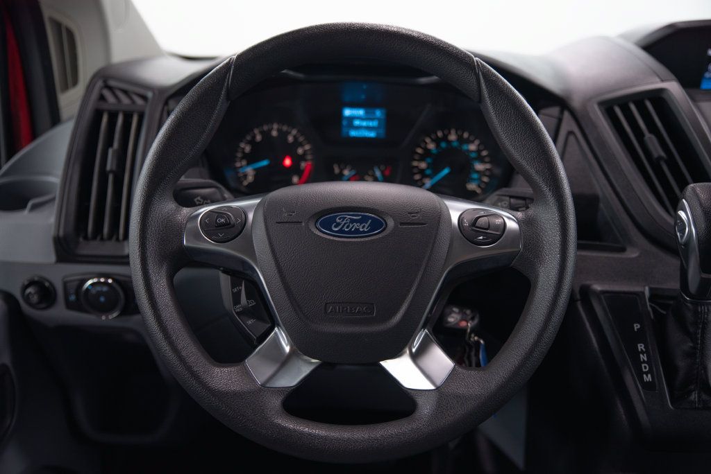 Used 2018 Ford Transit 150 XL RWD image 22