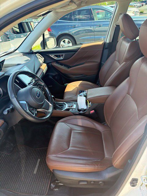 Used 2020 Subaru Forester Touring AWD/4WD image 12