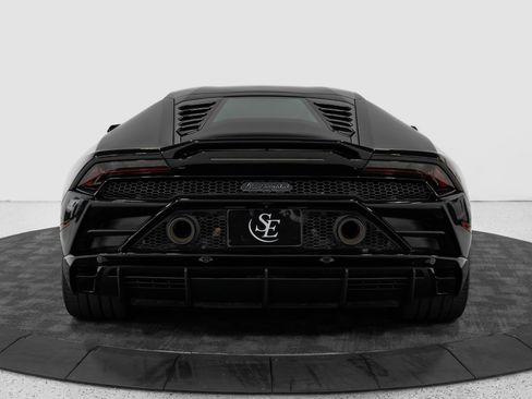 Used 2020 Lamborghini Huracan EVO AWD/4WD image 7