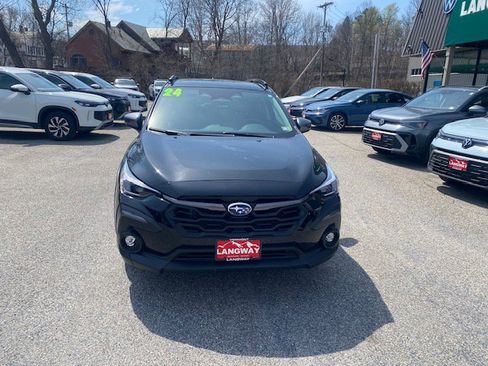 Used 2024 Subaru Crosstrek 2.5i Limited image 2