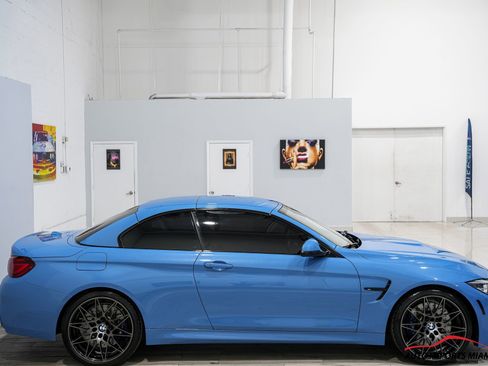 Used 2020 BMW M4 Convertible w/ Competition Package image 23