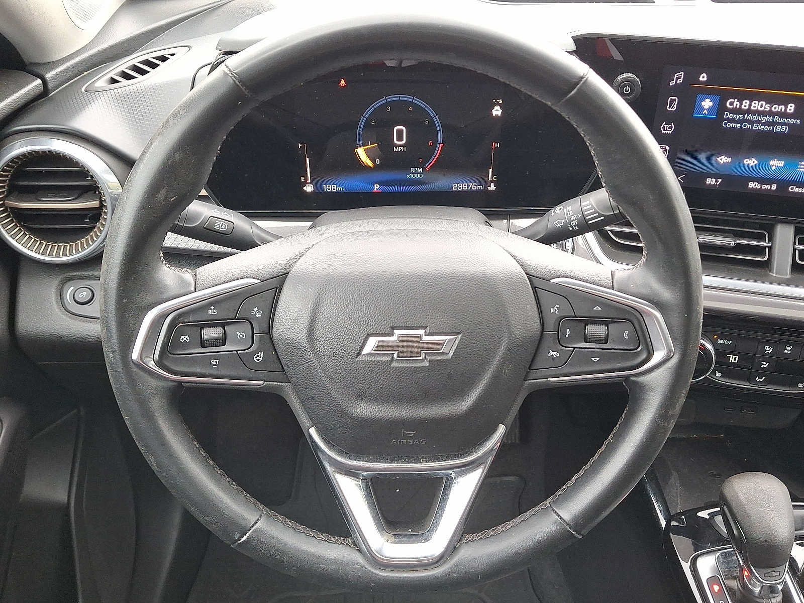 Used 2024 Chevrolet Trax ACTIV w/ Sunroof Package FWD image 20