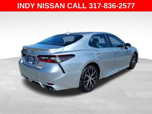 Used 2022 Toyota Camry SE image 8