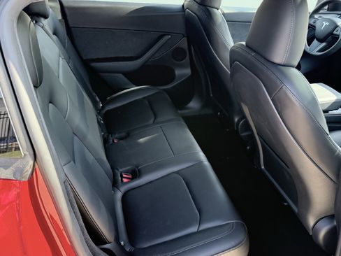 Used 2023 Tesla Model Y Performance AWD/4WD image 35