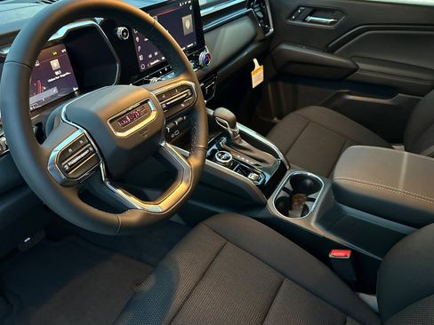 New 2026 GMC Canyon Elevation w/ Convenience Package image 11