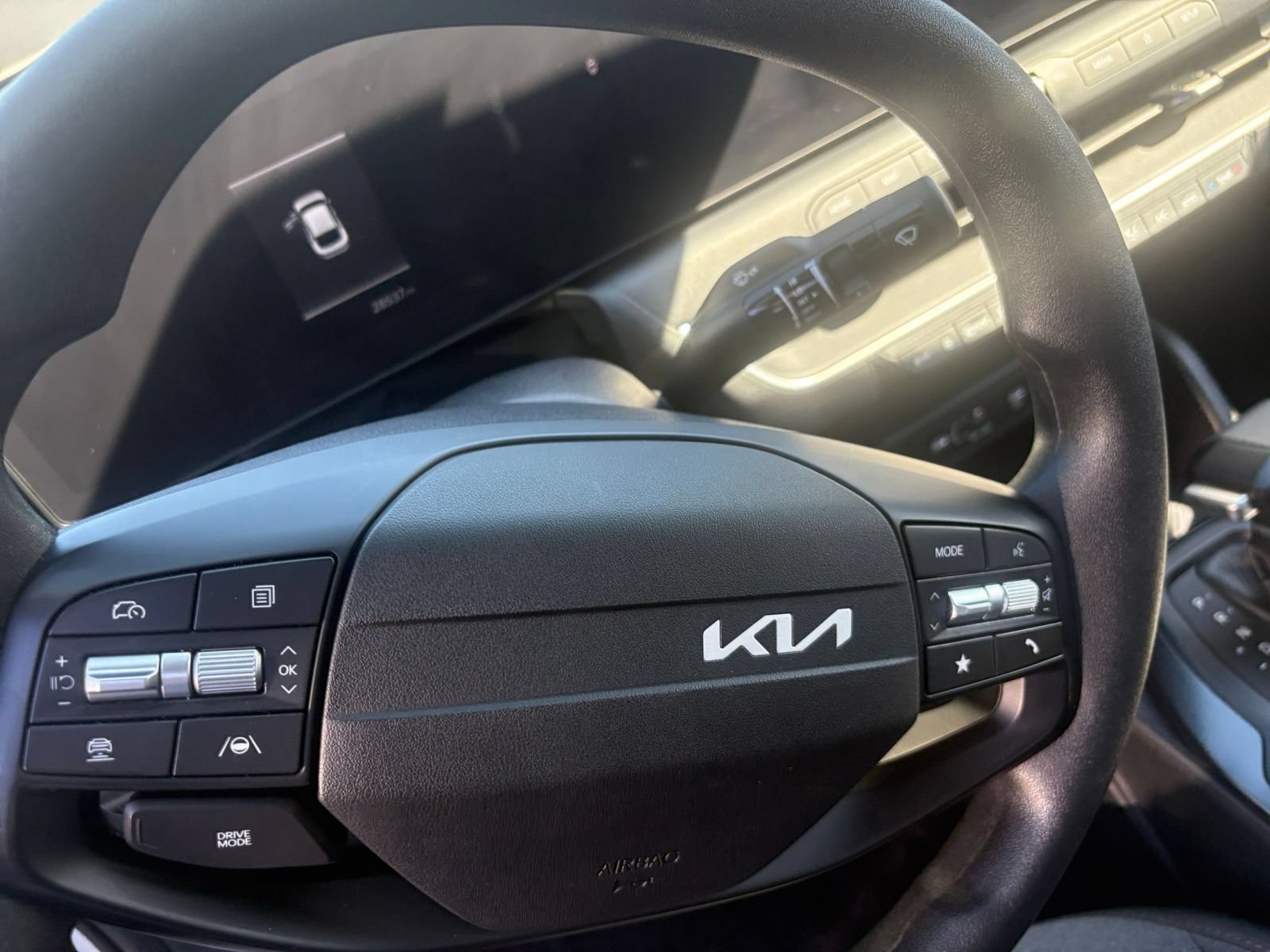 Used 2025 Kia K4 FWD image 24