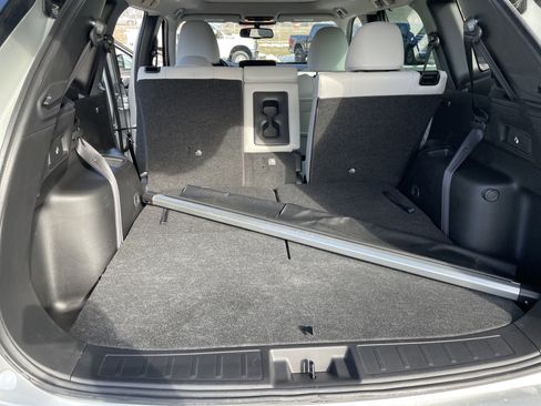 Used 2023 Mitsubishi Outlander SEL image 17